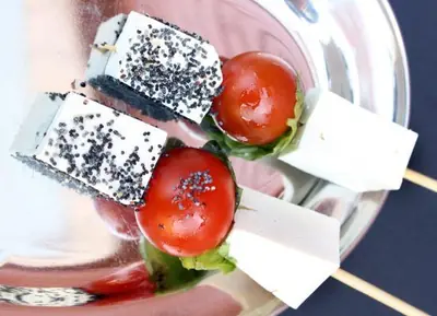 Mini bocados de cóctel delivery — Banquetería Buen Detalle