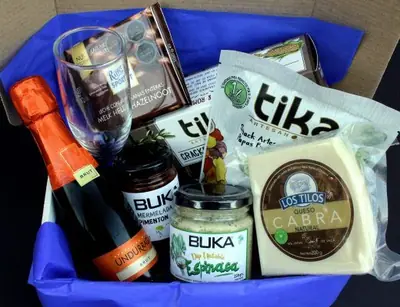 Caja gourmet Día de la Mujer — Banquetería Buen Detalle